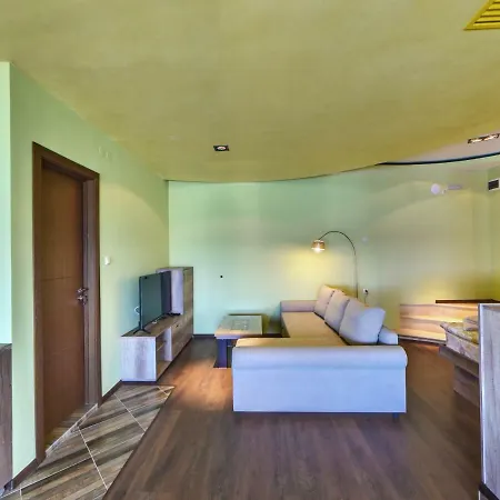 Отель Continental