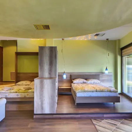 Continental Отель 2*