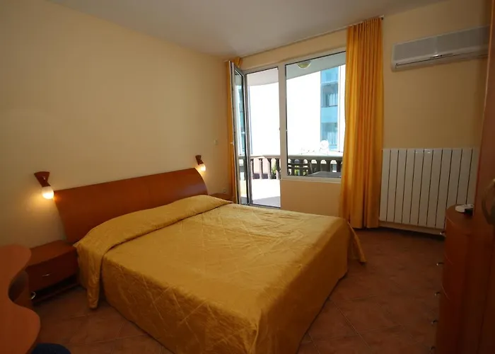 Continental Хотел Китен