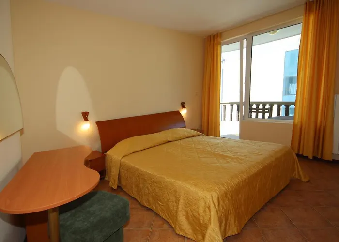 Continental 2* Китен